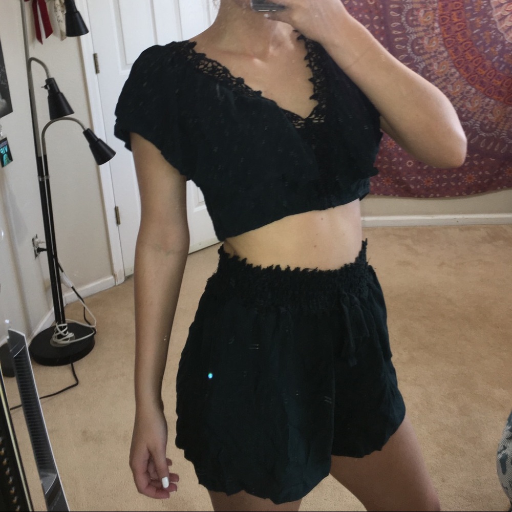 BRAND NEW AEO olive/dark green, two piece, medium